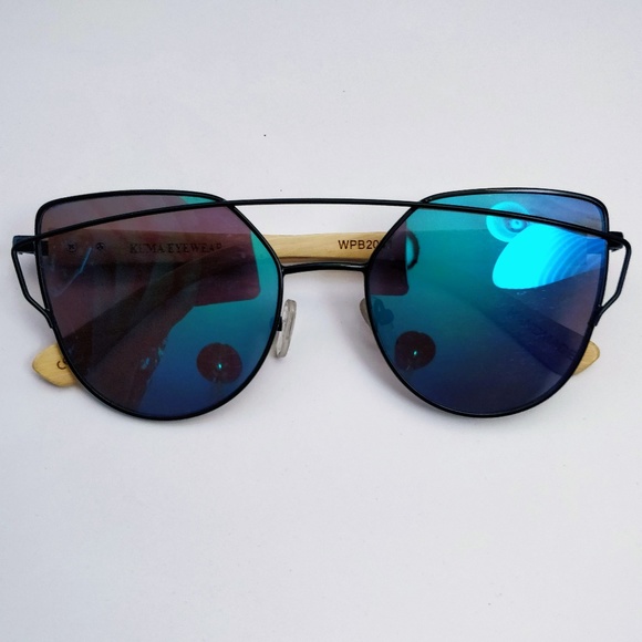Blue/Purple Mirrored Sunglasses - Picture 3 of 4